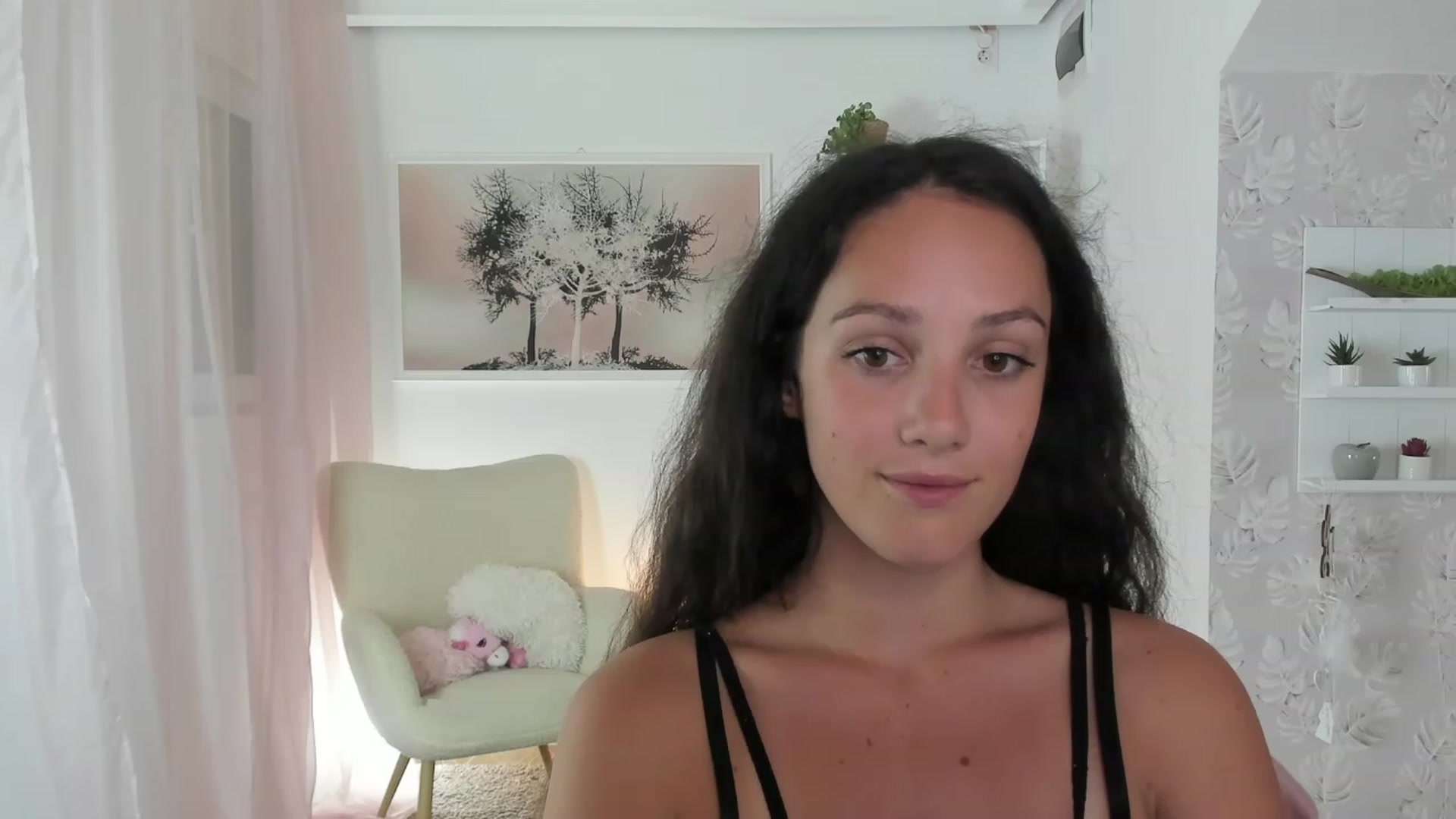 Gallery image thumbnail from Sophie_Rain18's myfreecams stream on, 08/31/2023, 17:52 image 8 of 20