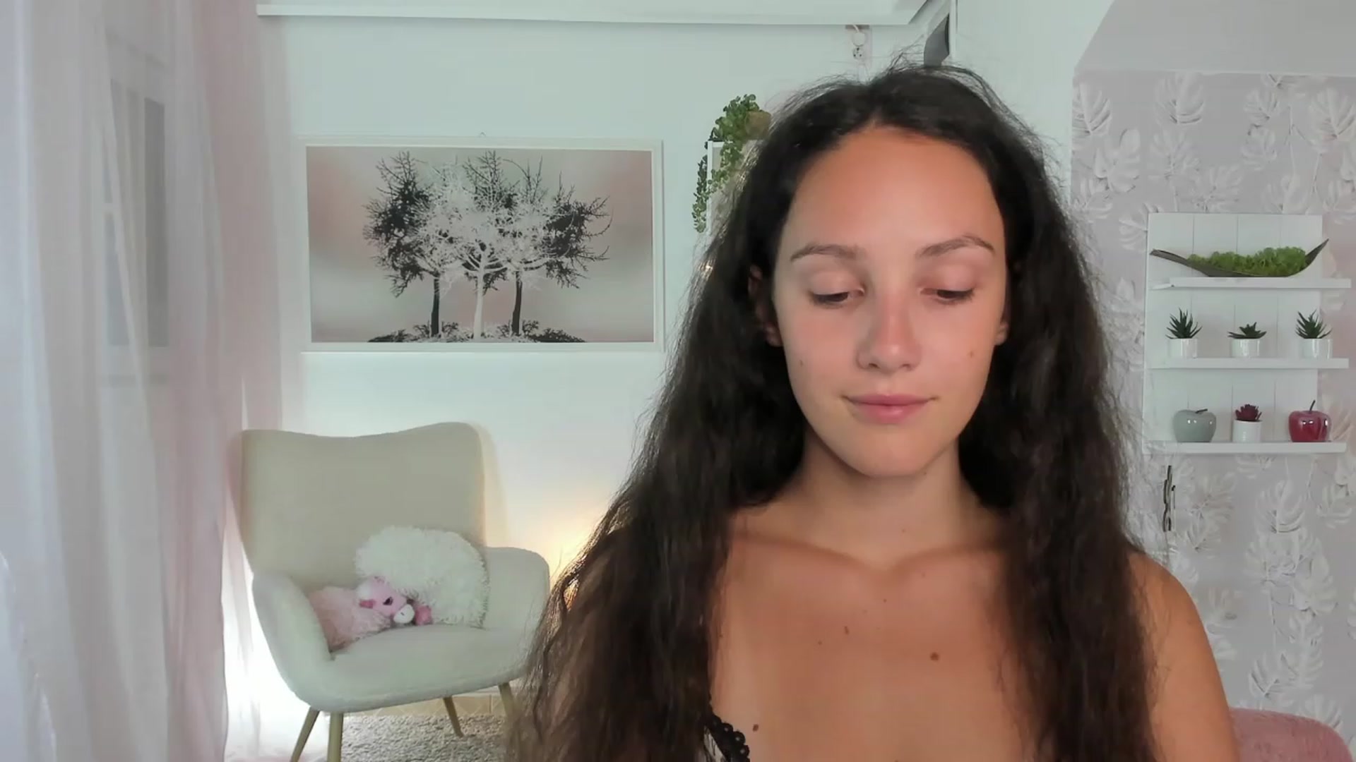 Gallery image thumbnail from Sophie_Rain18's myfreecams stream on, 09/01/2023, 14:41 image 5 of 20