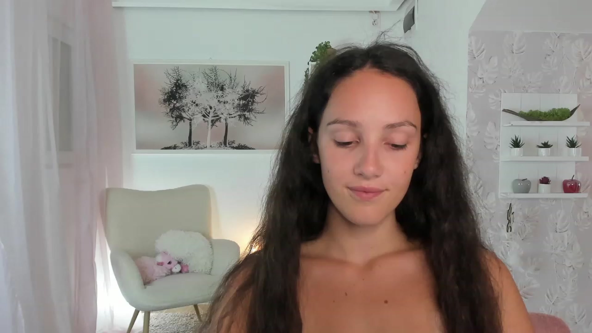 Gallery image thumbnail from Sophie_Rain18's myfreecams stream on, 09/01/2023, 14:41 image 15 of 20