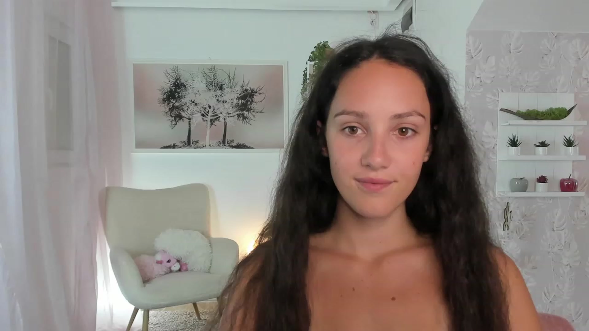 Gallery image thumbnail from Sophie_Rain18's myfreecams stream on, 09/01/2023, 14:41 image 13 of 20