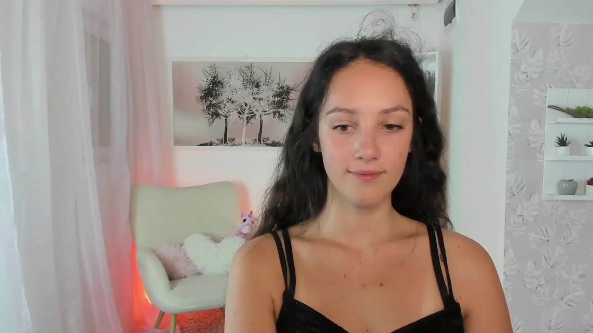 Gallery image thumbnail from Sophie_Rain18's myfreecams stream on, 09/05/2023, 13:44 image 5 of 20