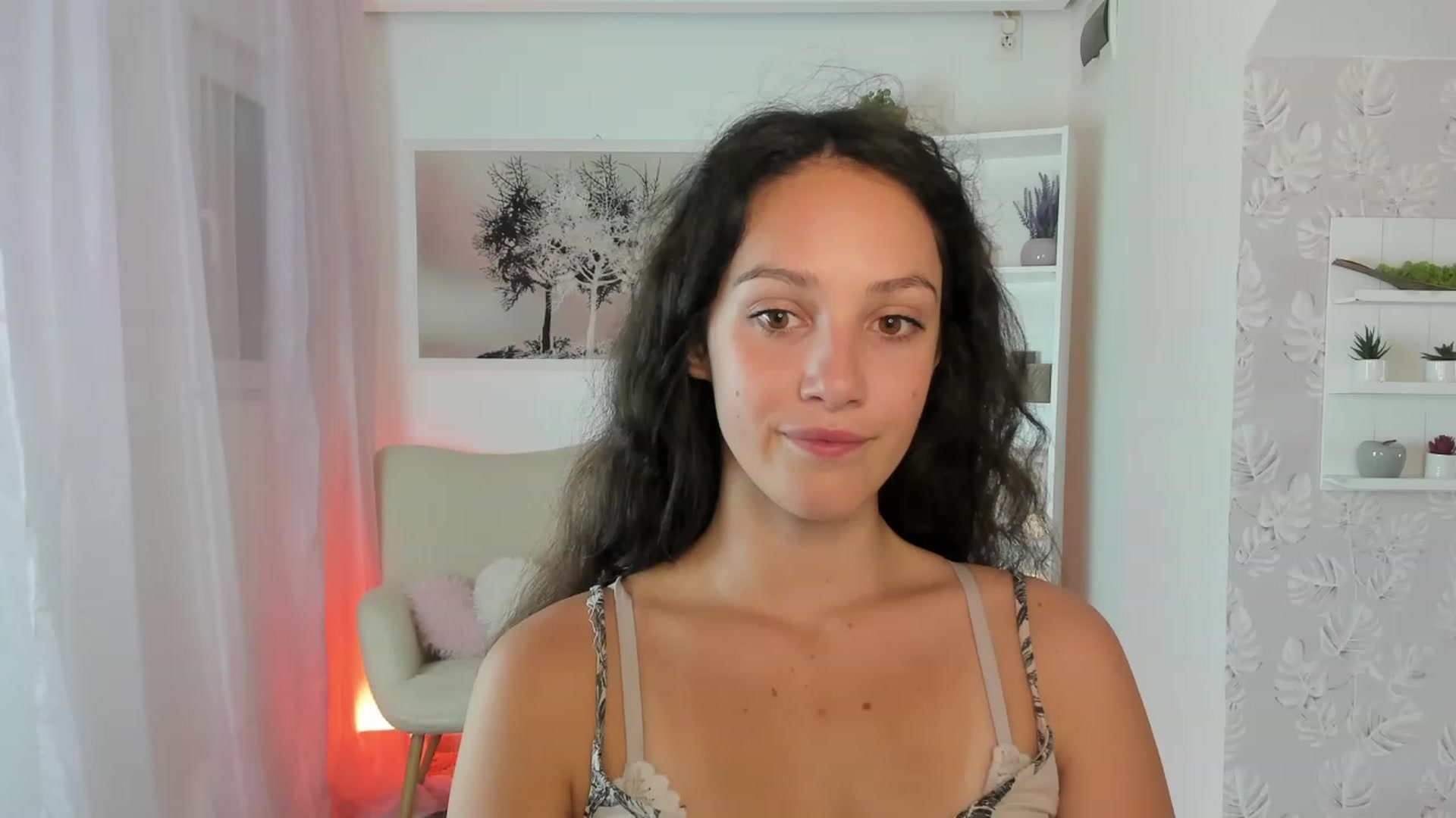 Gallery image thumbnail from Sophie_Rain18's myfreecams stream on, 09/06/2023, 14:04 image 14 of 20