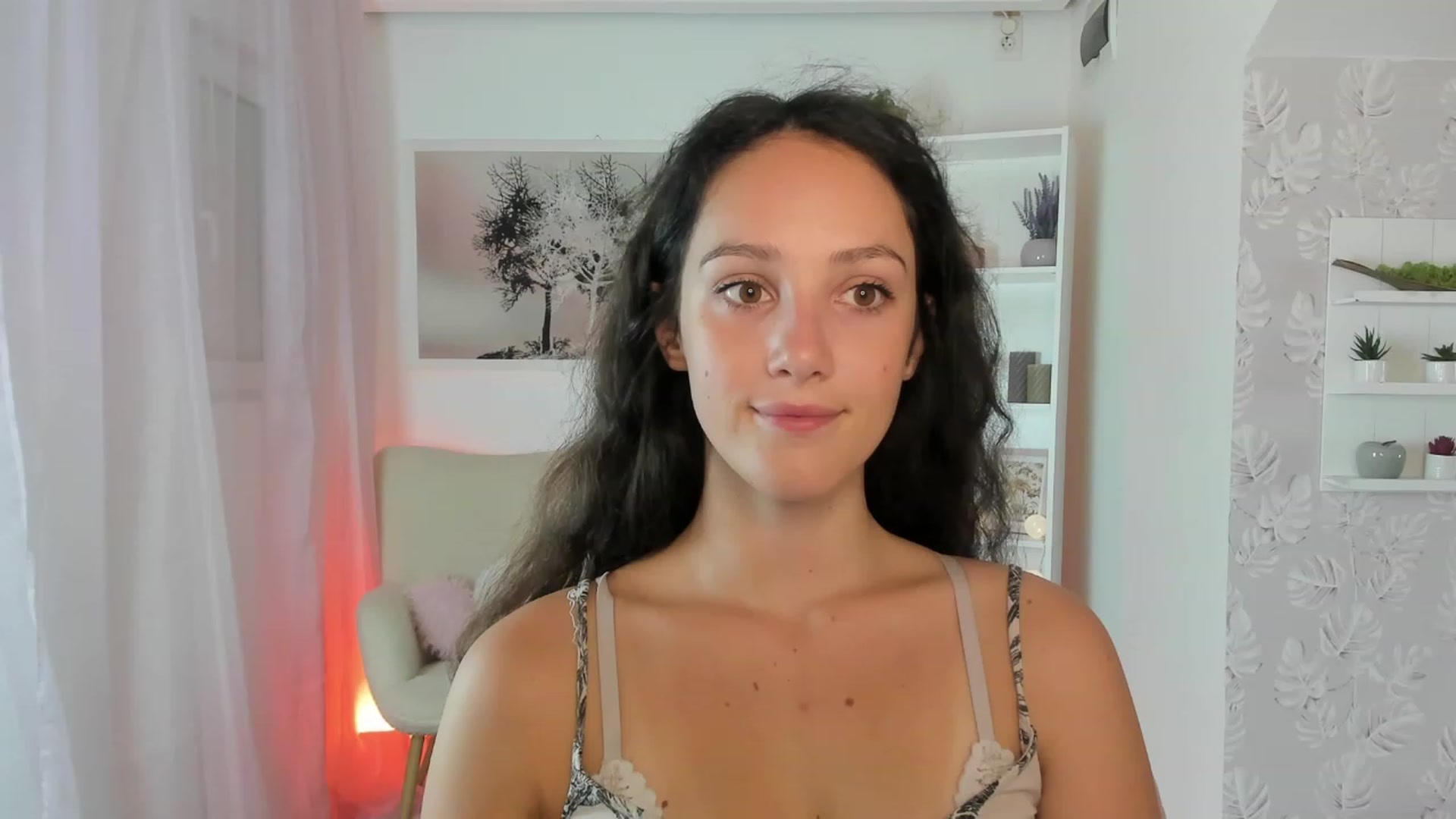 Gallery image thumbnail from Sophie_Rain18's myfreecams stream on, 09/06/2023, 14:04 image 8 of 20