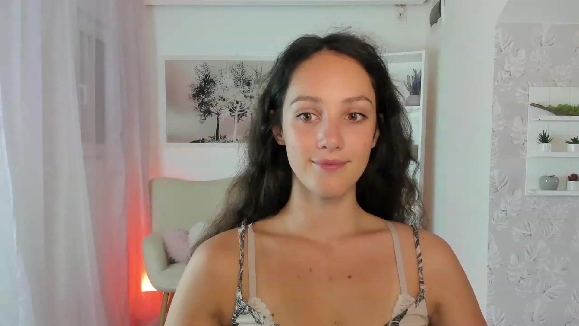 Gallery image thumbnail from Sophie_Rain18's myfreecams stream on, 09/06/2023, 14:04 image 7 of 20