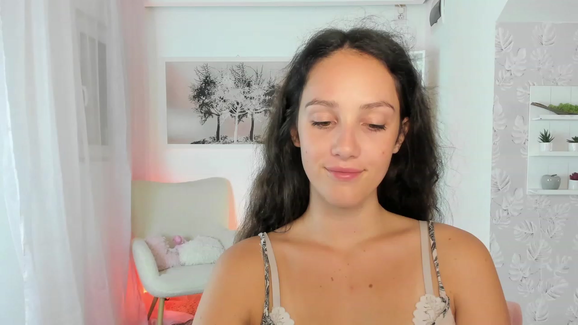 Gallery image thumbnail from Sophie_Rain18's myfreecams stream on, 09/06/2023, 17:36 image 2 of 20