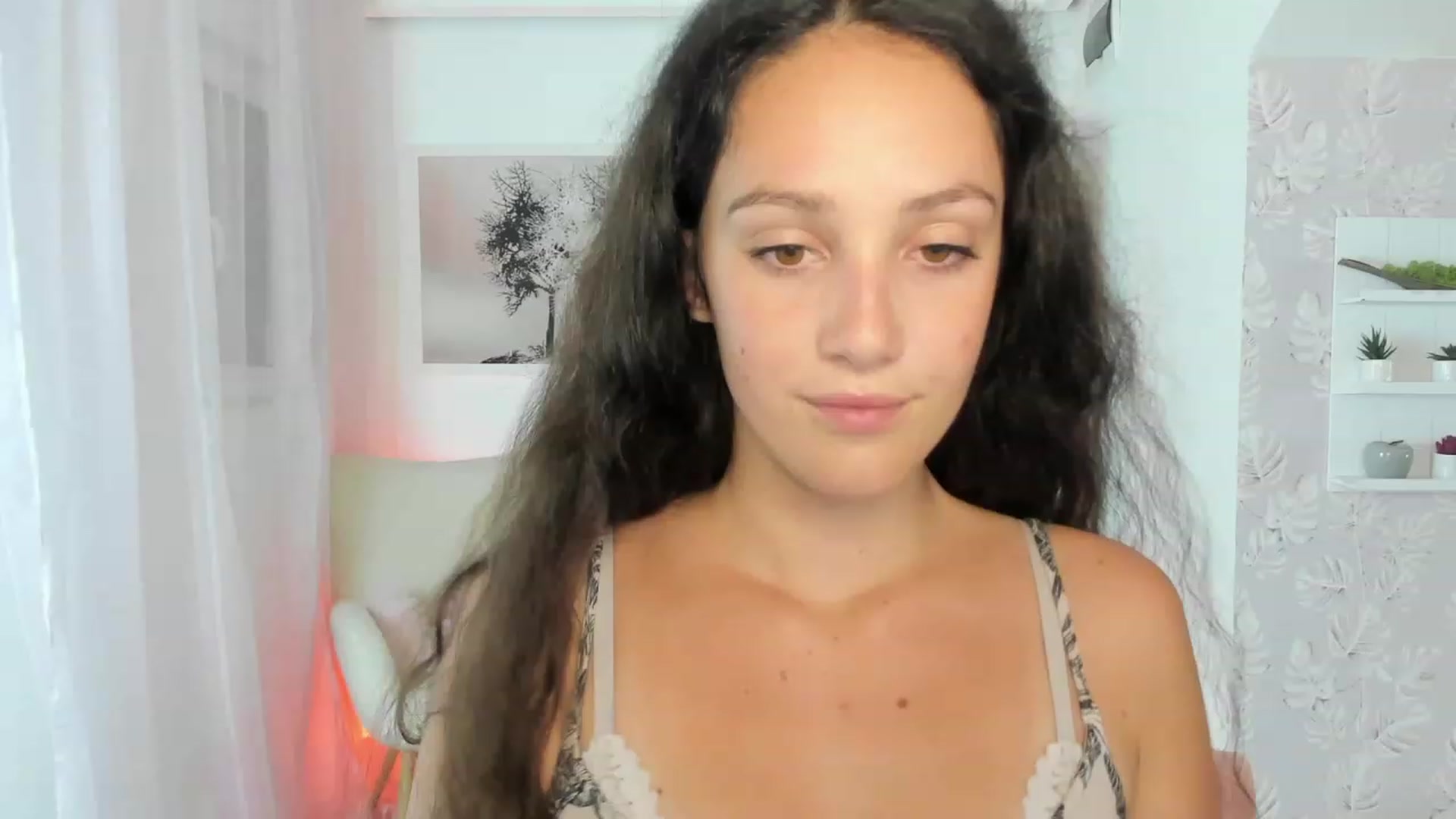 Gallery image thumbnail from Sophie_Rain18's myfreecams stream on, 09/06/2023, 17:36 image 6 of 20