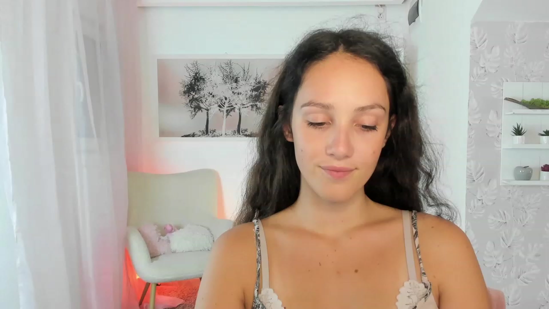 Gallery image thumbnail from Sophie_Rain18's myfreecams stream on, 09/06/2023, 17:36 image 1 of 20
