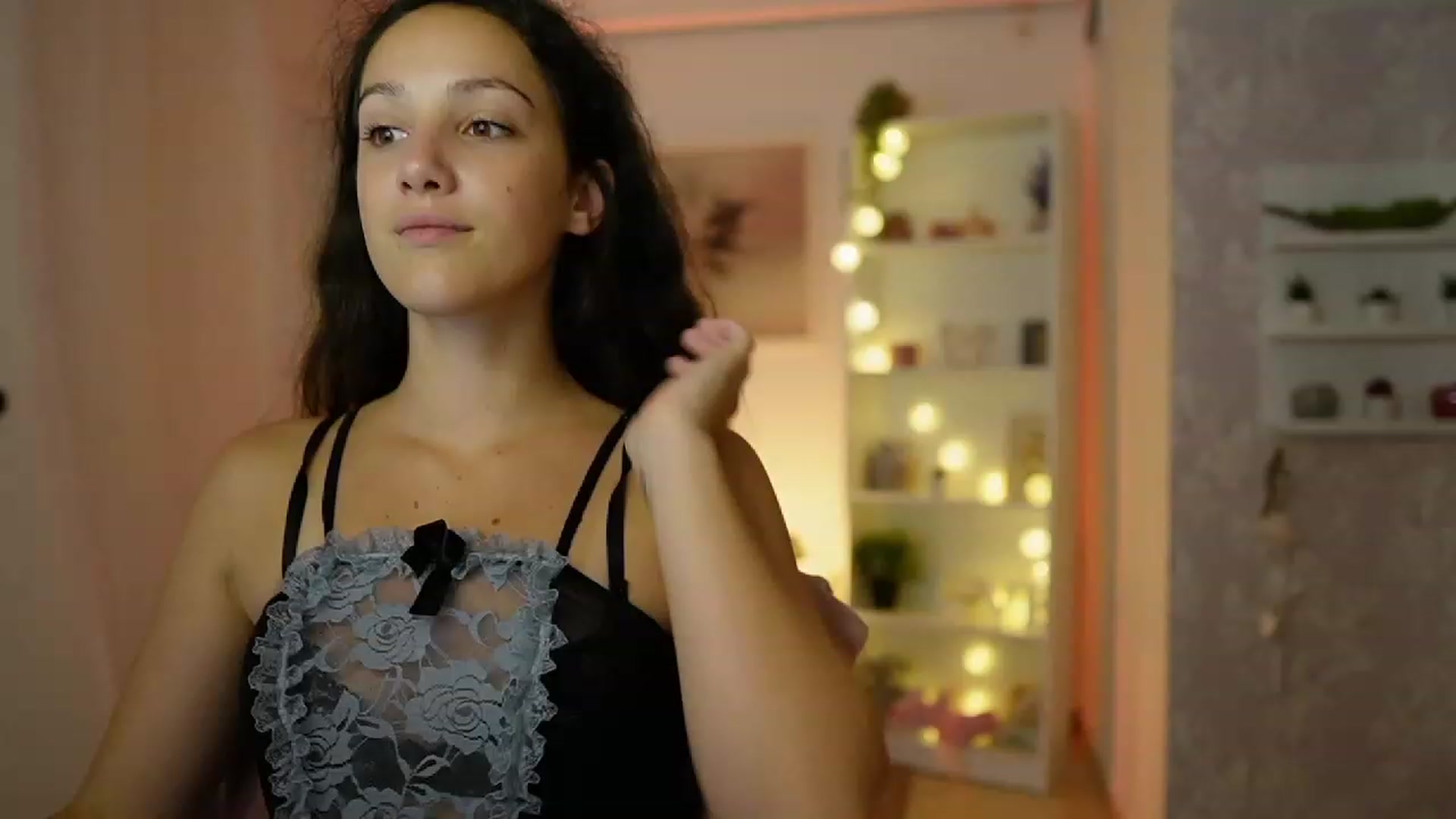 Gallery image thumbnail from Sophie_Rain18's myfreecams stream on, 09/12/2023, 14:56 image 1 of 20