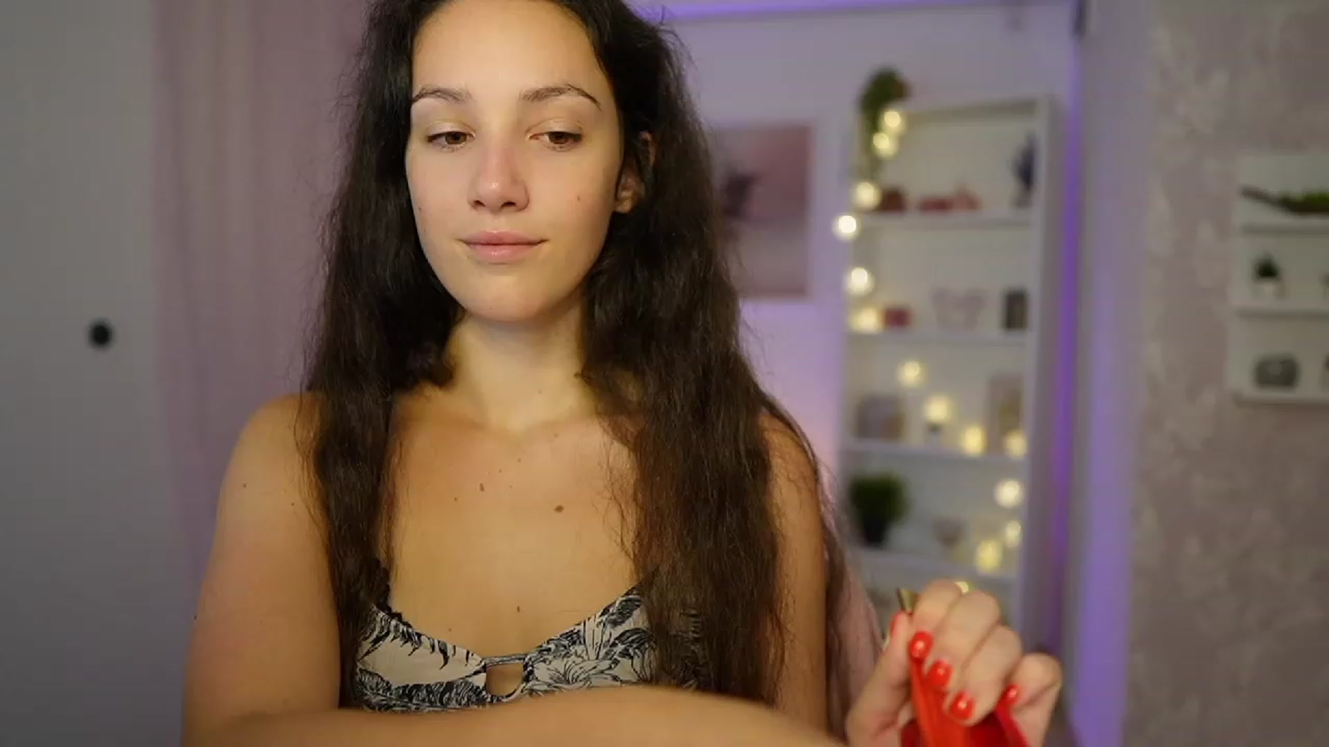 Gallery image thumbnail from Sophie_Rain18's myfreecams stream on, 09/25/2023, 13:56 image 10 of 20