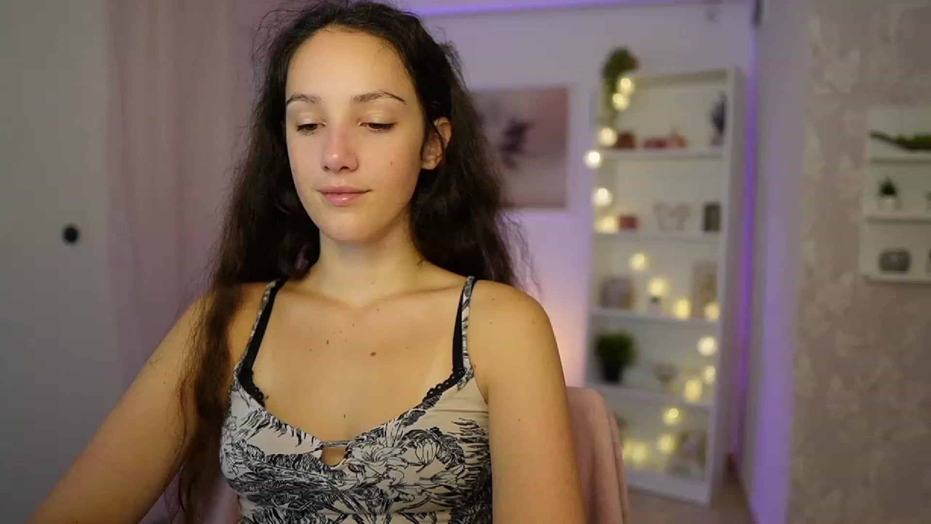 Gallery image thumbnail from Sophie_Rain18's myfreecams stream on, 09/25/2023, 13:56 image 2 of 20