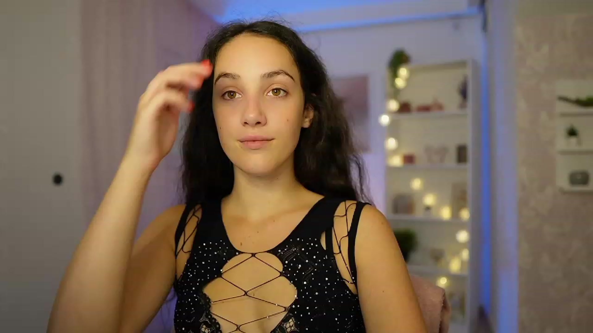 Gallery image thumbnail from Sophie_Rain18's myfreecams stream on, 09/29/2023, 14:28 image 10 of 20
