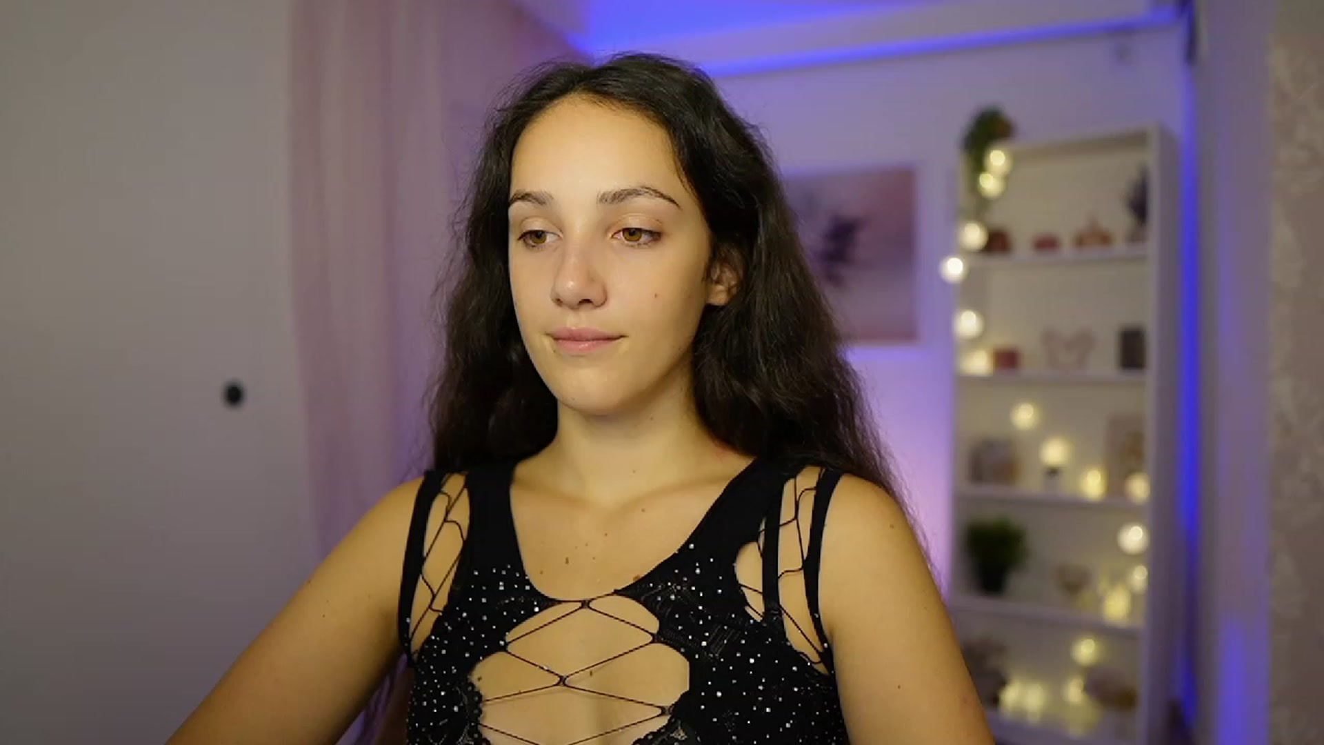 Gallery image thumbnail from Sophie_Rain18's myfreecams stream on, 10/09/2023, 13:17 image 20 of 20