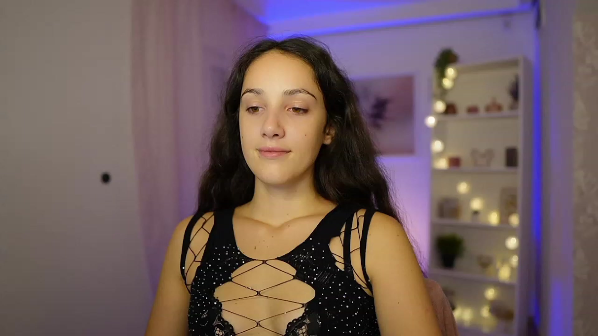 Gallery image thumbnail from Sophie_Rain18's myfreecams stream on, 10/09/2023, 13:57 image 13 of 20