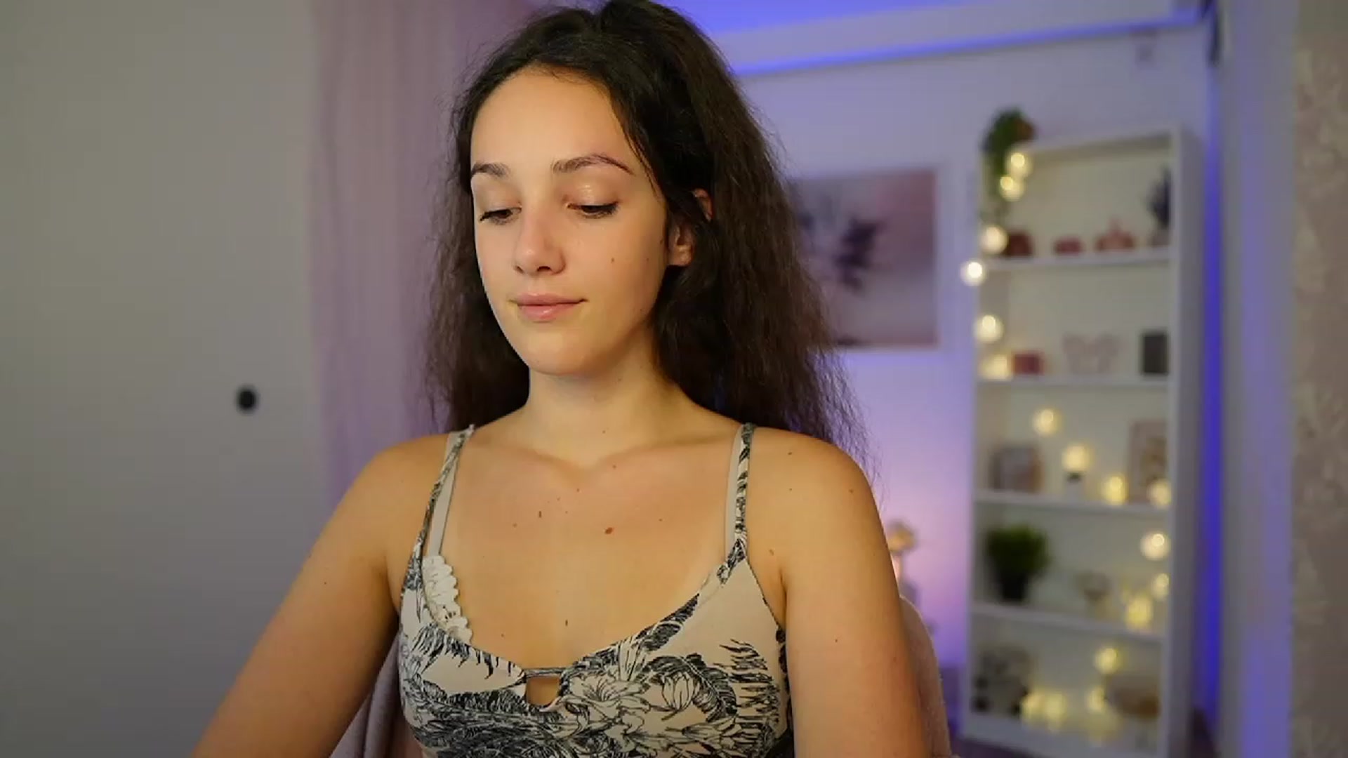 Gallery image thumbnail from Sophie_Rain18's myfreecams stream on, 10/10/2023, 14:26 image 2 of 20