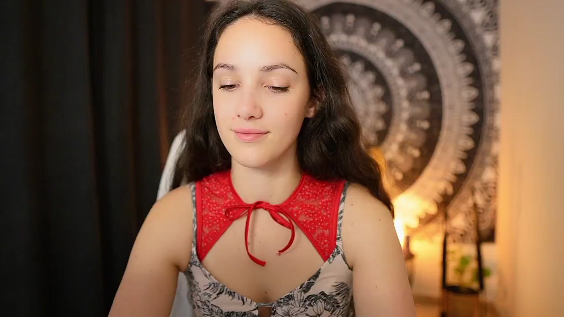 Gallery image thumbnail from Sophie_Rain18's myfreecams stream on, 04/30/2024, 09:05 image 17 of 20