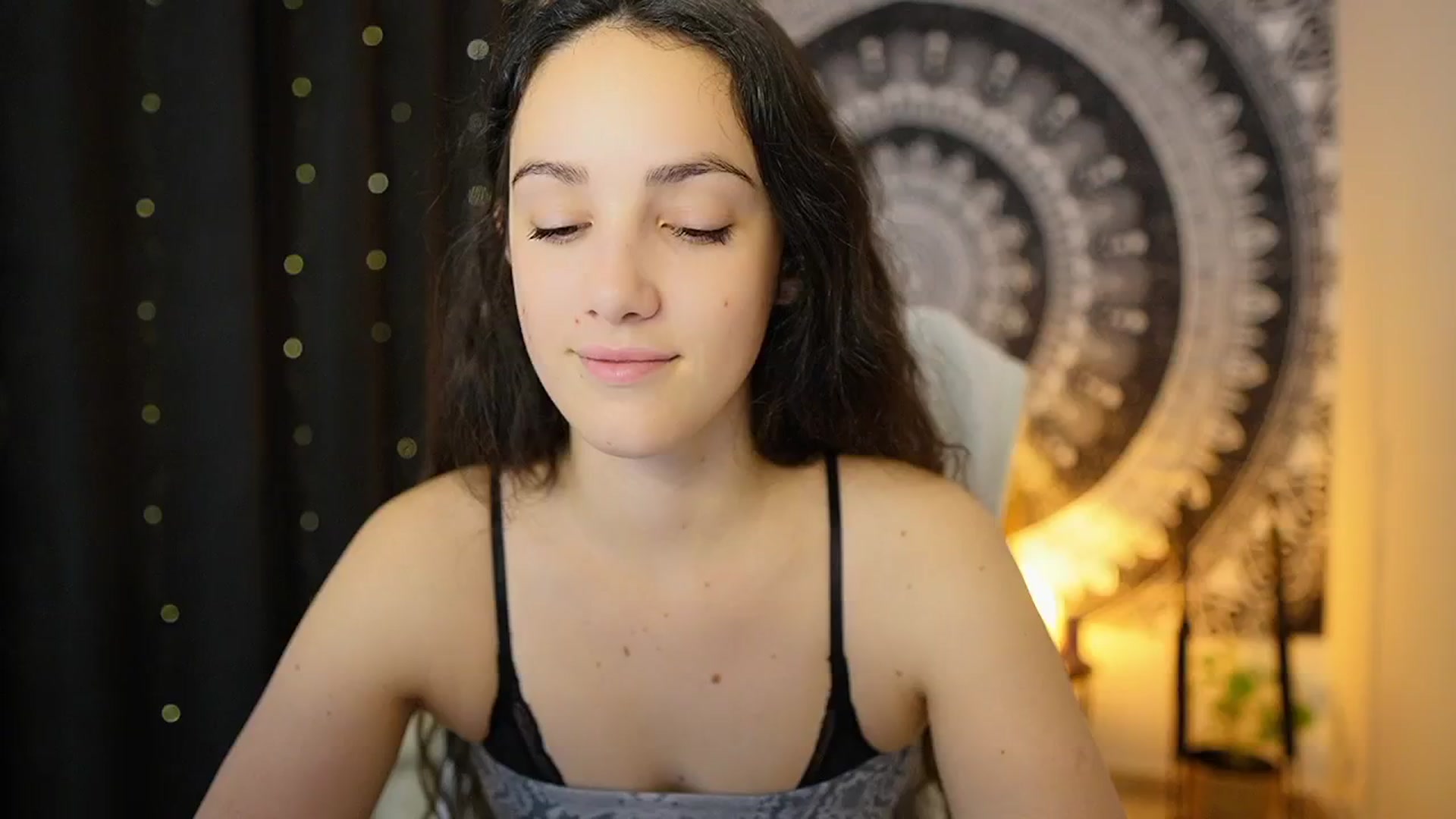Gallery image thumbnail from Sophie_Rain18's myfreecams stream on, 05/02/2024, 09:47 image 18 of 20