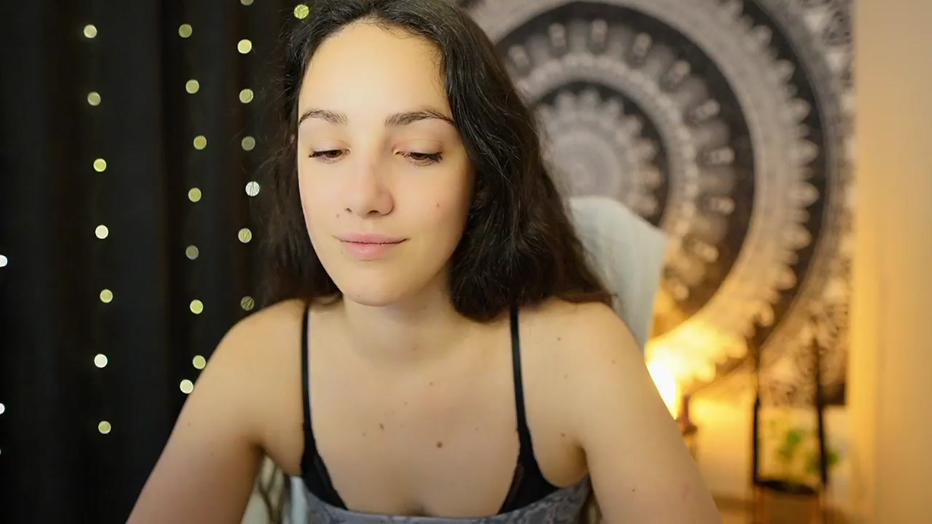 Gallery image thumbnail from Sophie_Rain18's myfreecams stream on, 05/02/2024, 10:00 image 1 of 20