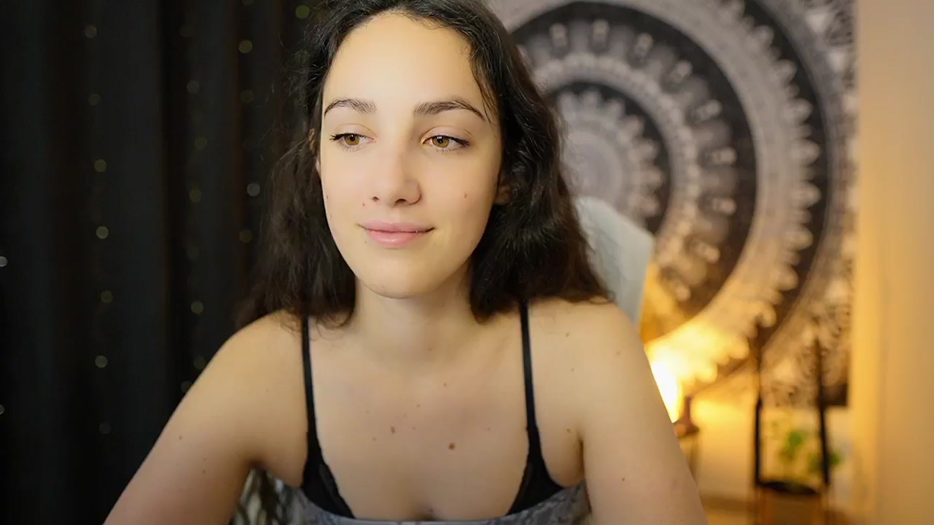 Gallery image thumbnail from Sophie_Rain18's myfreecams stream on, 05/02/2024, 10:00 image 13 of 20