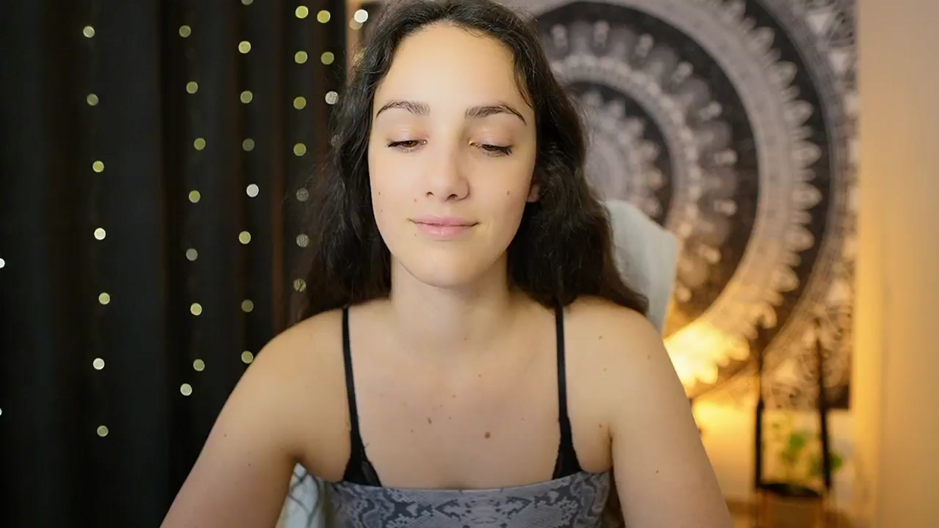 Gallery image thumbnail from Sophie_Rain18's myfreecams stream on, 05/02/2024, 12:14 image 5 of 20