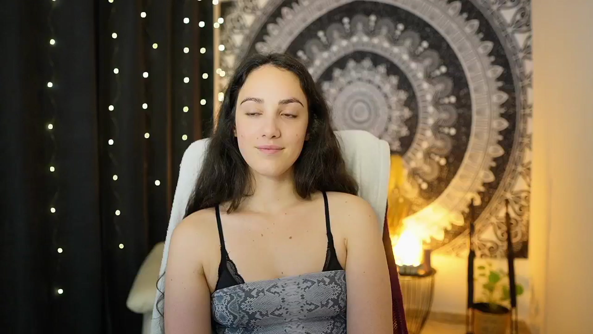 Gallery image thumbnail from Sophie_Rain18's myfreecams stream on, 05/02/2024, 12:14 image 17 of 20