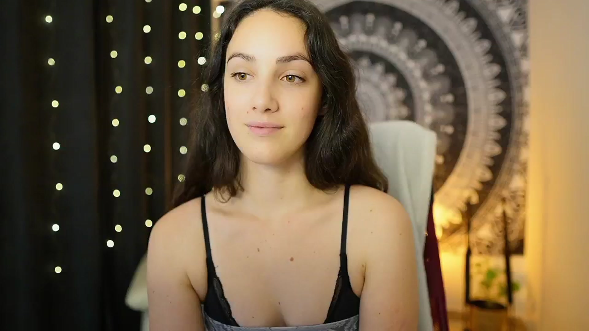 Gallery image thumbnail from Sophie_Rain18's myfreecams stream on, 05/02/2024, 12:35 image 5 of 20