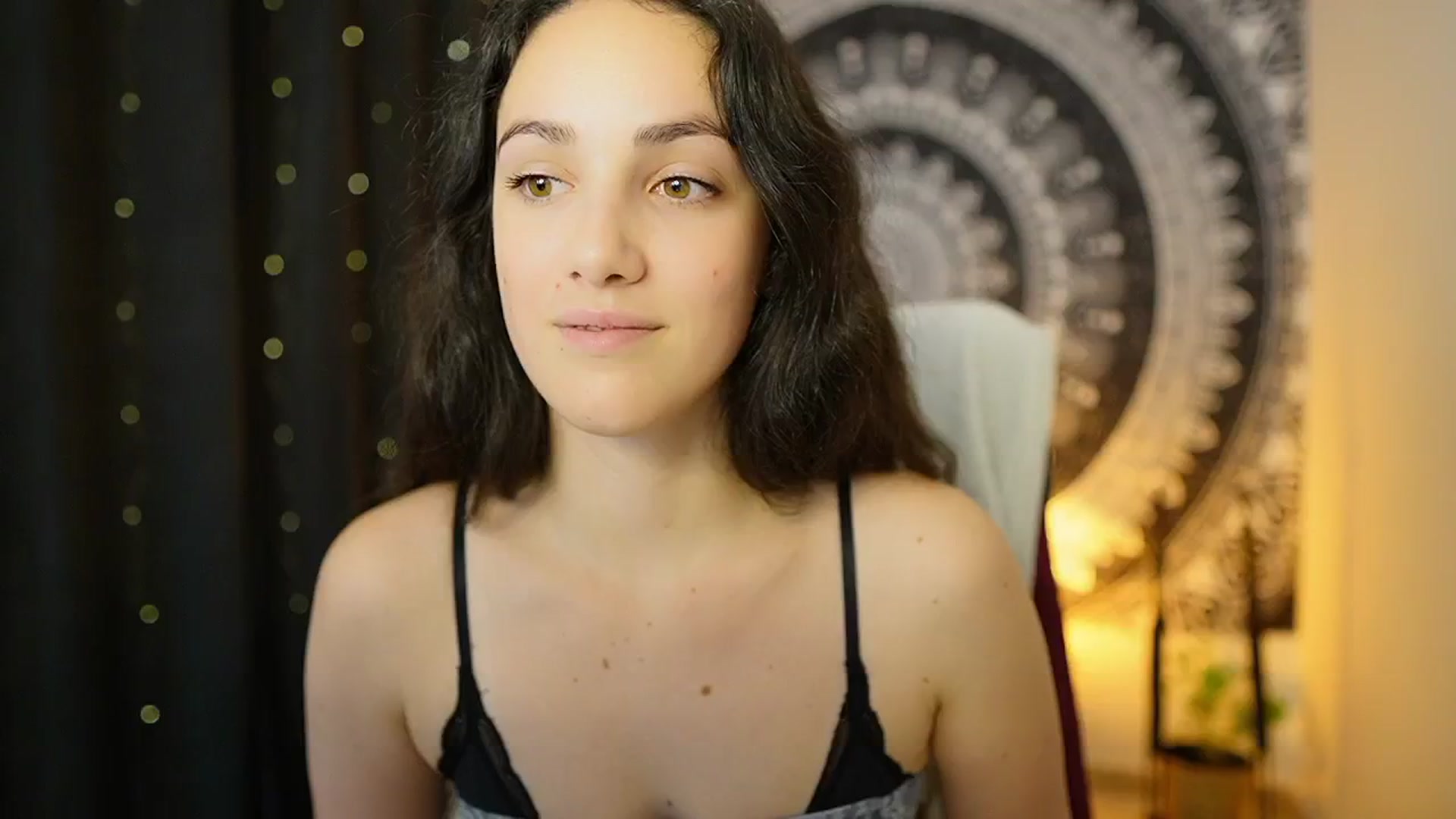Gallery image thumbnail from Sophie_Rain18's myfreecams stream on, 05/02/2024, 12:35 image 18 of 20