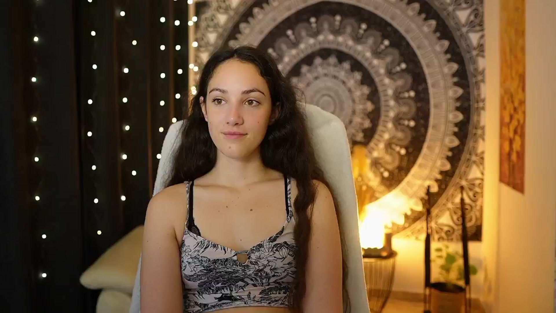 Gallery image thumbnail from Sophie_Rain18's myfreecams stream on, 05/07/2024, 09:17 image 16 of 20