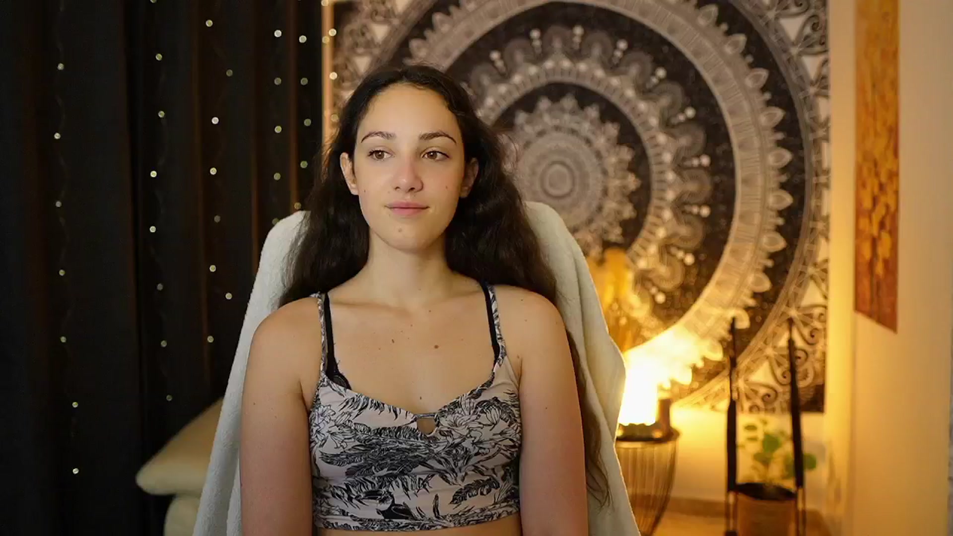 Gallery image thumbnail from Sophie_Rain18's myfreecams stream on, 05/07/2024, 09:17 image 3 of 20