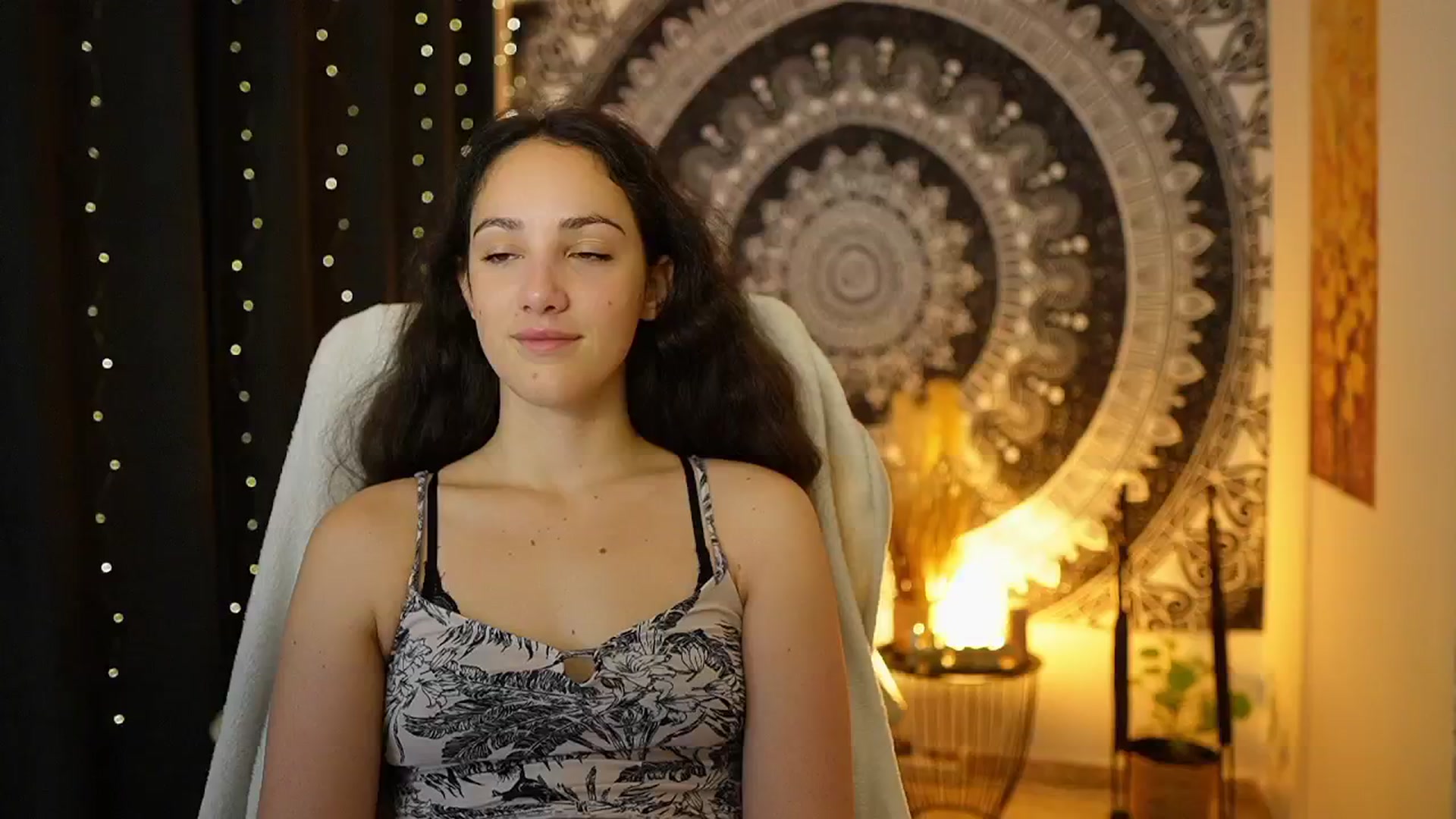 Gallery image thumbnail from Sophie_Rain18's myfreecams stream on, 05/07/2024, 09:17 image 1 of 20