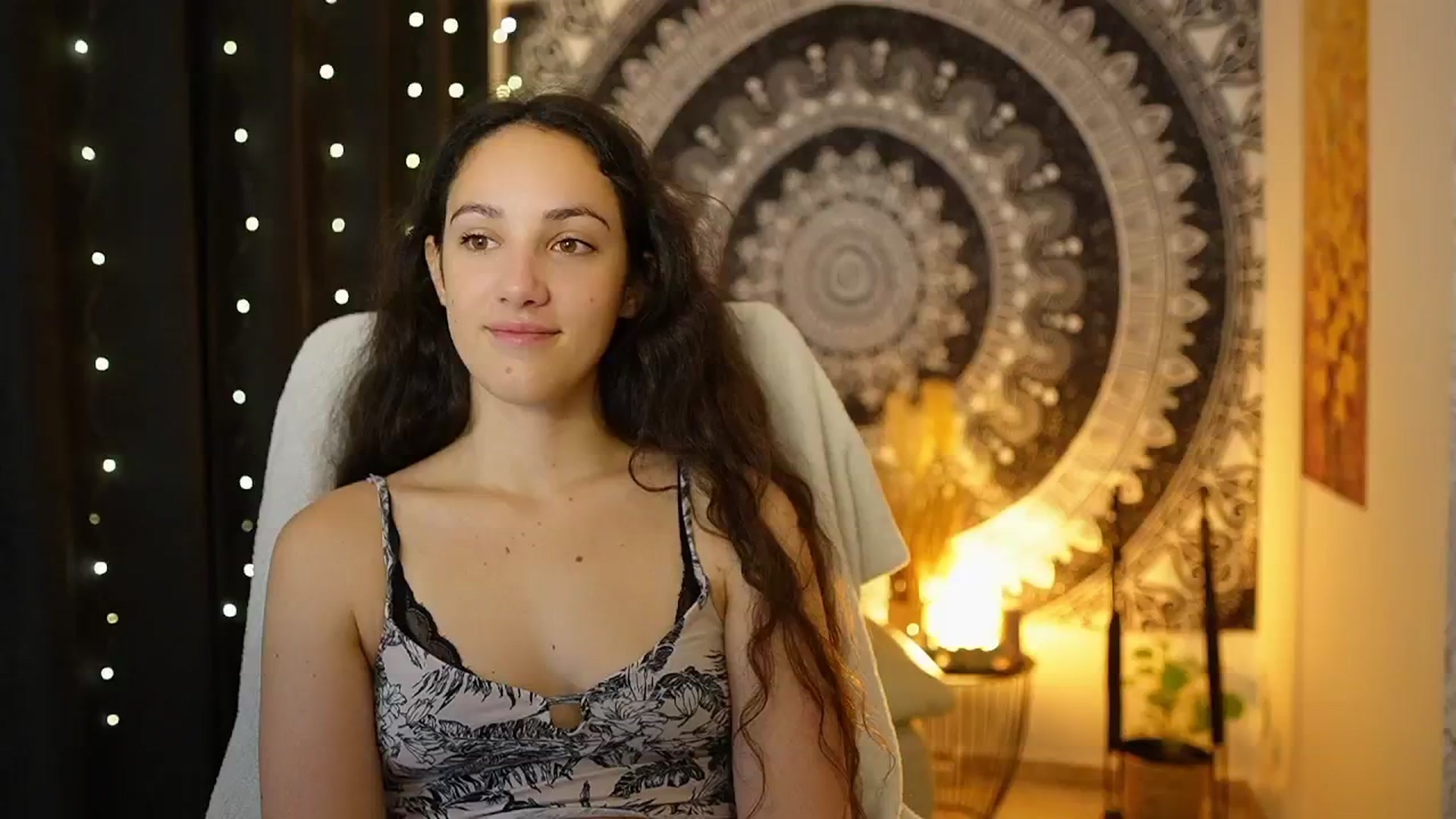 Gallery image thumbnail from Sophie_Rain18's myfreecams stream on, 05/07/2024, 09:55 image 20 of 20