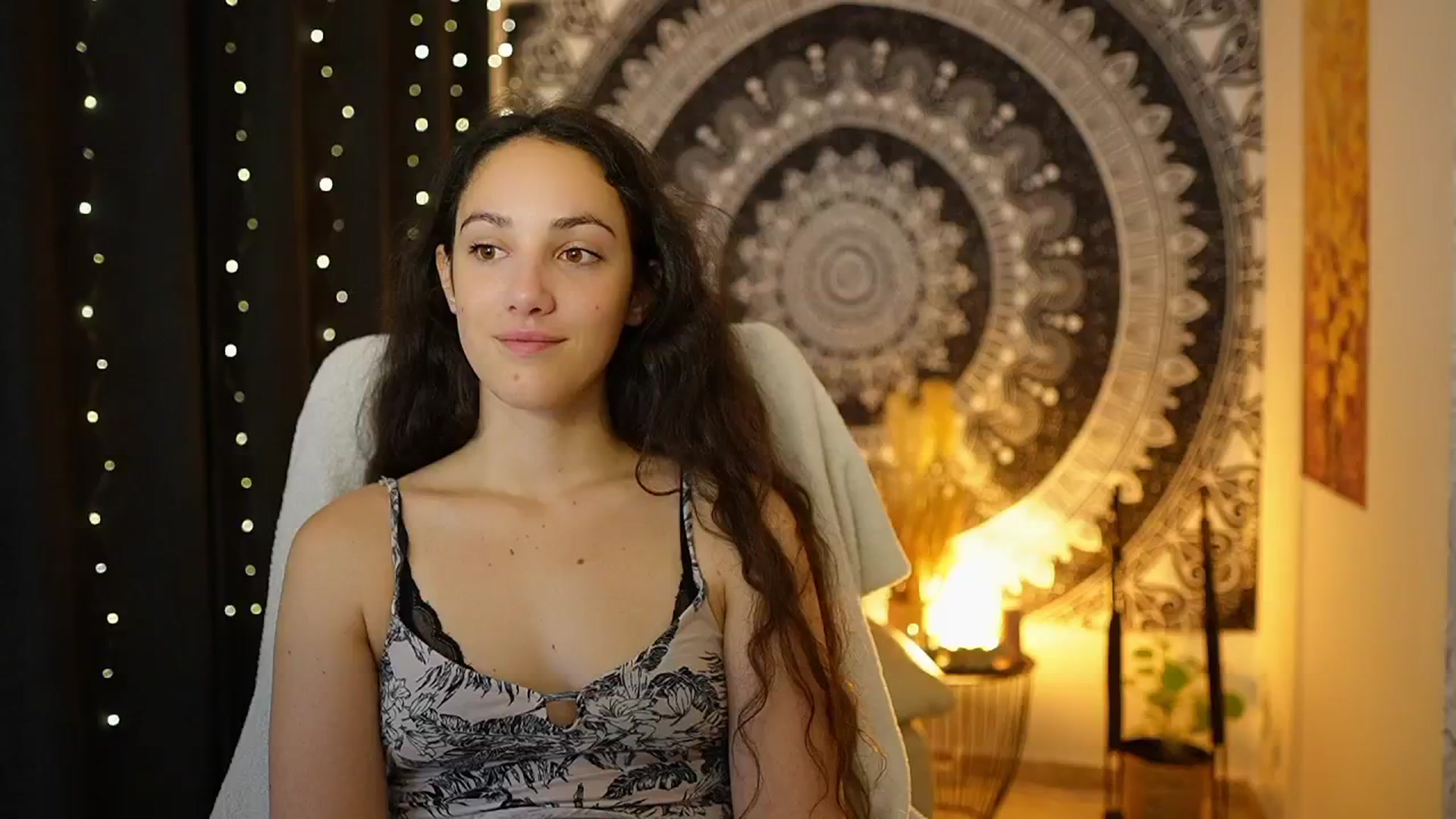 Gallery image thumbnail from Sophie_Rain18's myfreecams stream on, 05/07/2024, 09:55 image 17 of 20