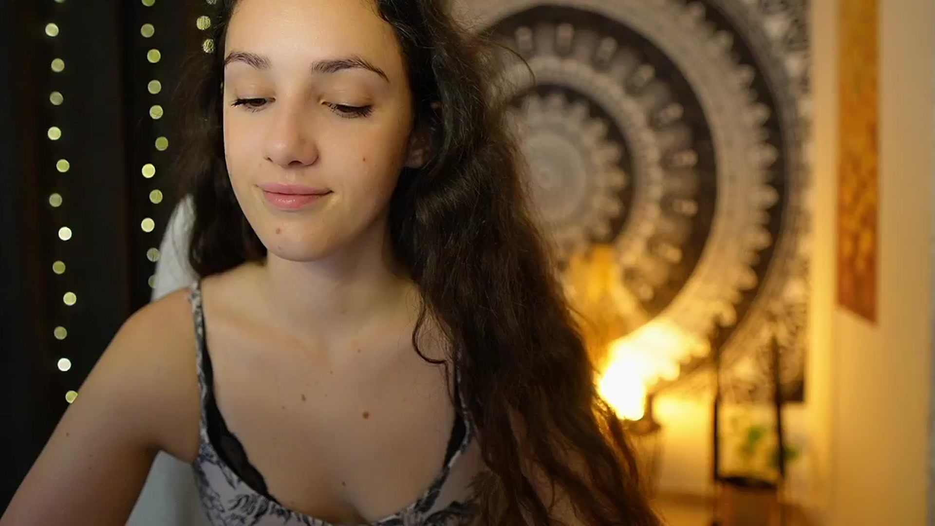 Gallery image thumbnail from Sophie_Rain18's myfreecams stream on, 05/07/2024, 09:55 image 12 of 20