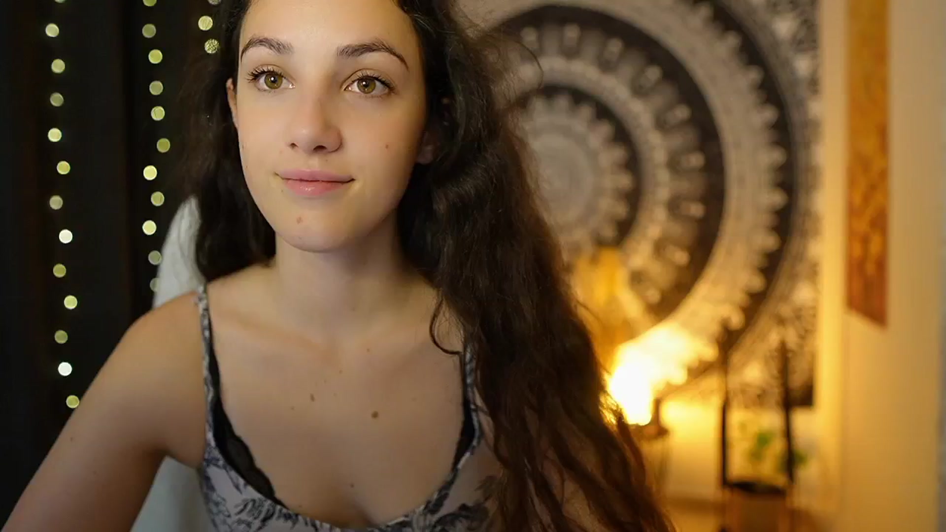 Gallery image thumbnail from Sophie_Rain18's myfreecams stream on, 05/07/2024, 09:55 image 10 of 20