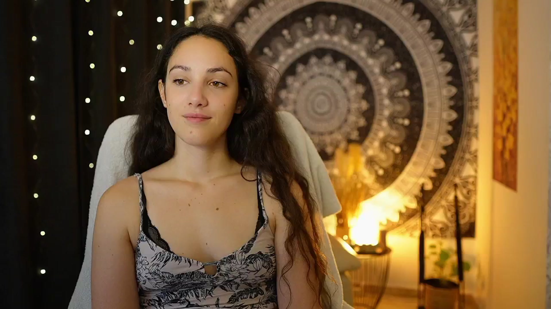 Gallery image thumbnail from Sophie_Rain18's myfreecams stream on, 05/07/2024, 09:55 image 16 of 20