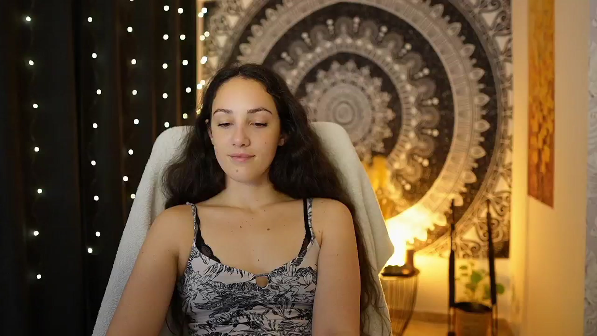 Gallery image thumbnail from Sophie_Rain18's myfreecams stream on, 05/07/2024, 10:37 image 19 of 20