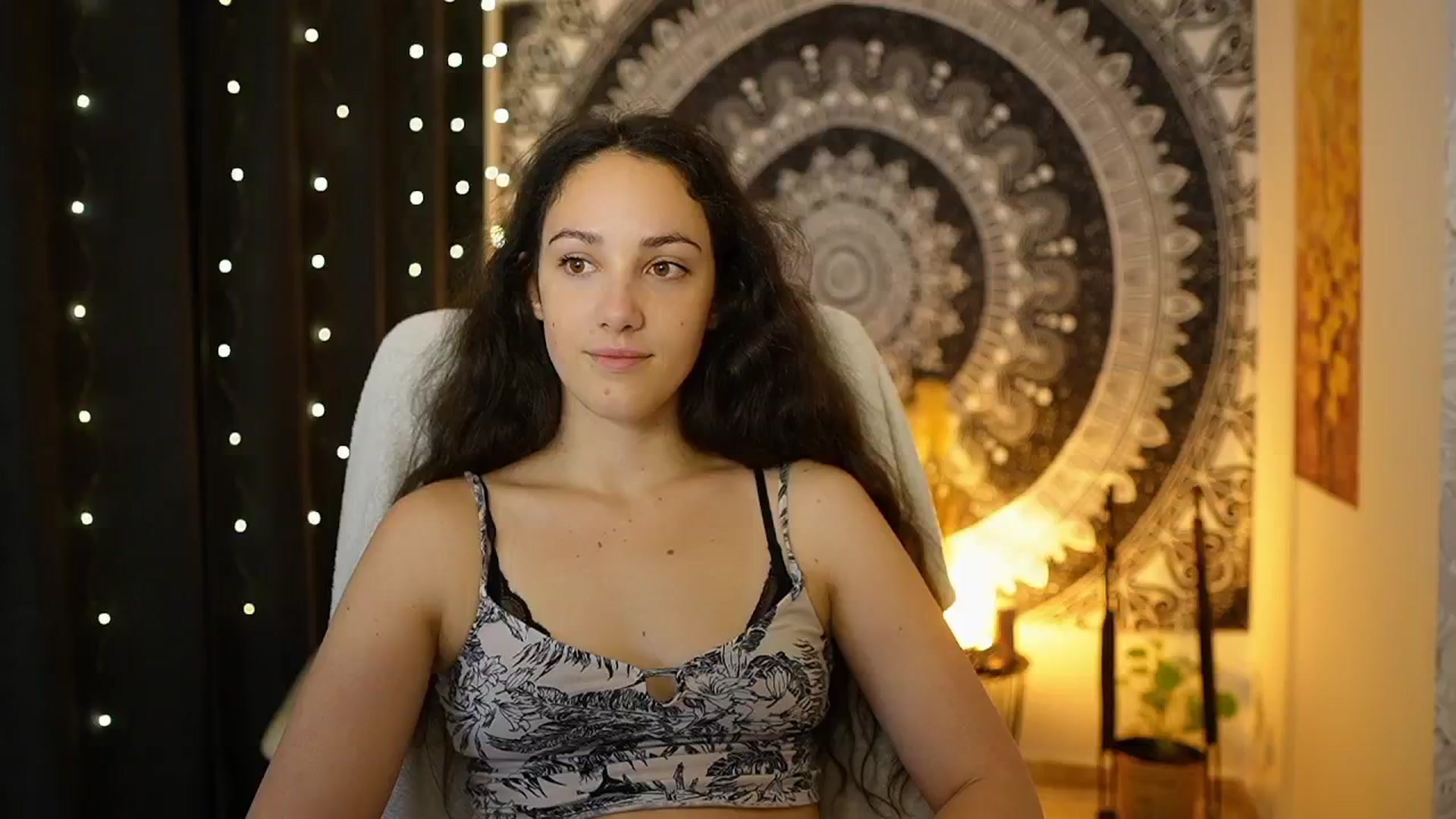 Gallery image thumbnail from Sophie_Rain18's myfreecams stream on, 05/07/2024, 10:37 image 2 of 20