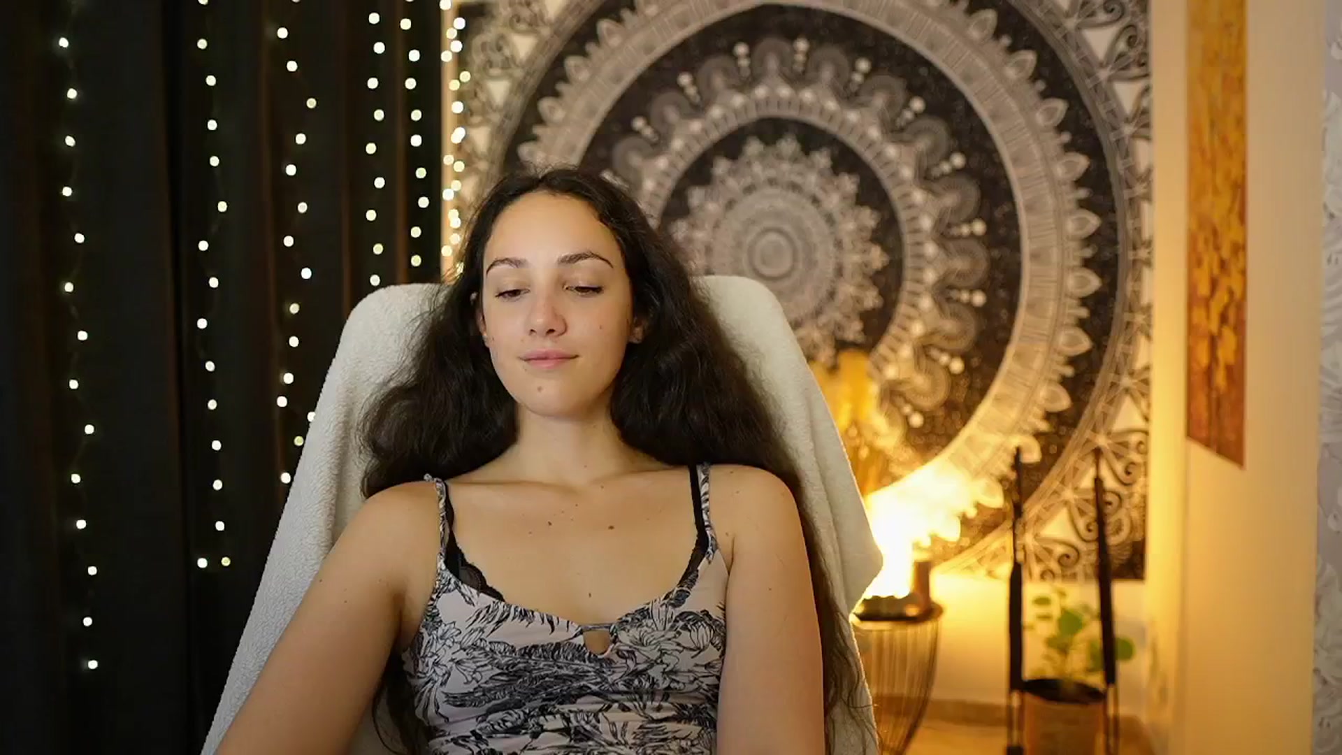 Gallery image thumbnail from Sophie_Rain18's myfreecams stream on, 05/07/2024, 11:56 image 3 of 20