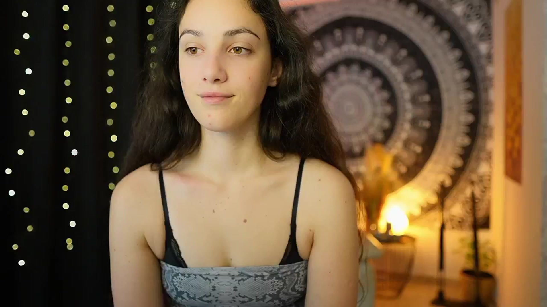 Gallery image thumbnail from Sophie_Rain18's myfreecams stream on, 05/09/2024, 09:26 image 20 of 20