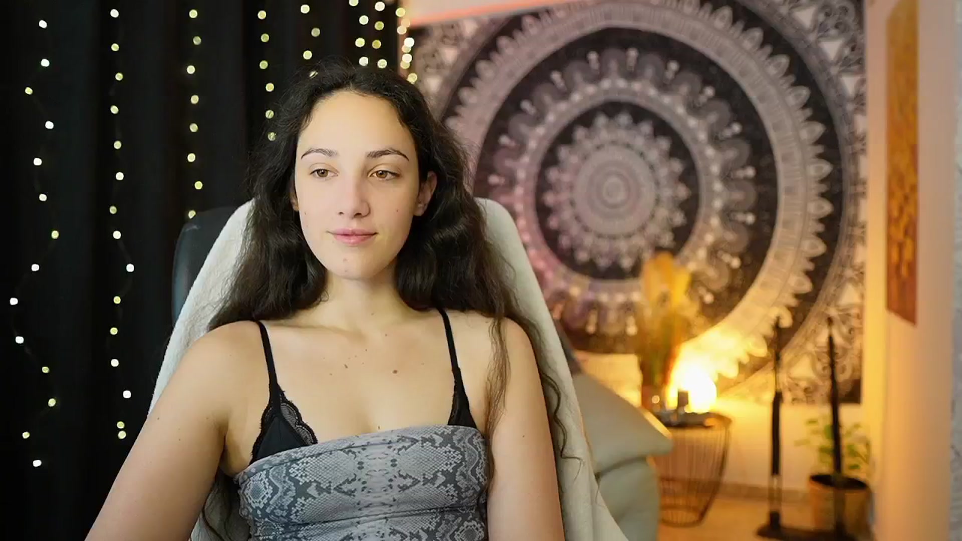 Gallery image thumbnail from Sophie_Rain18's myfreecams stream on, 05/09/2024, 09:26 image 6 of 20