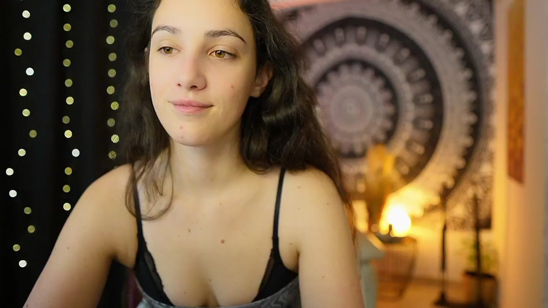 Gallery image thumbnail from Sophie_Rain18's myfreecams stream on, 05/09/2024, 09:26 image 19 of 20