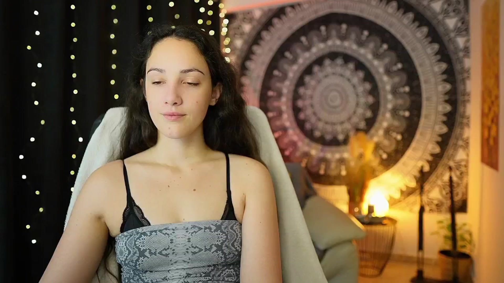 Gallery image thumbnail from Sophie_Rain18's myfreecams stream on, 05/09/2024, 09:26 image 2 of 20