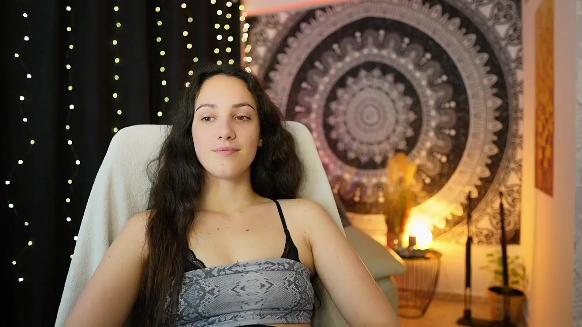 Gallery image thumbnail from Sophie_Rain18's myfreecams stream on, 05/09/2024, 12:22 image 2 of 20