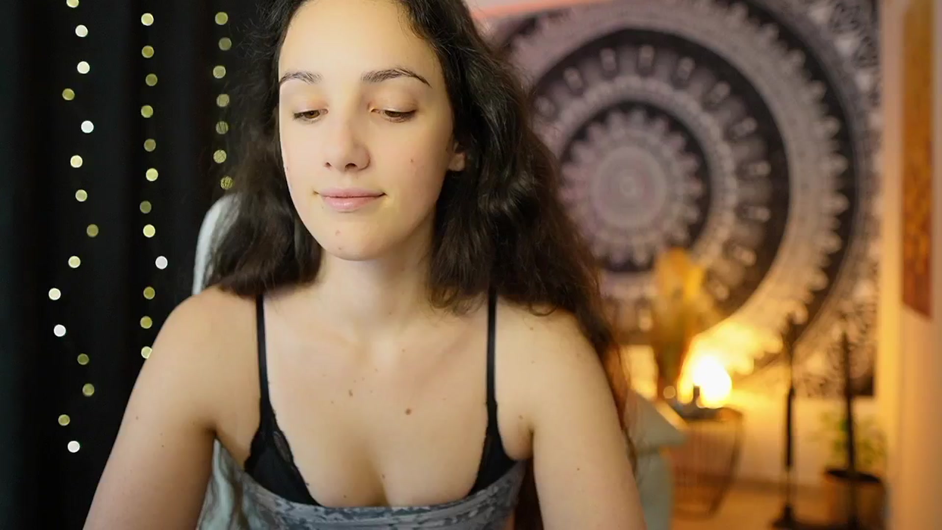 Gallery image thumbnail from Sophie_Rain18's myfreecams stream on, 05/09/2024, 12:22 image 18 of 20