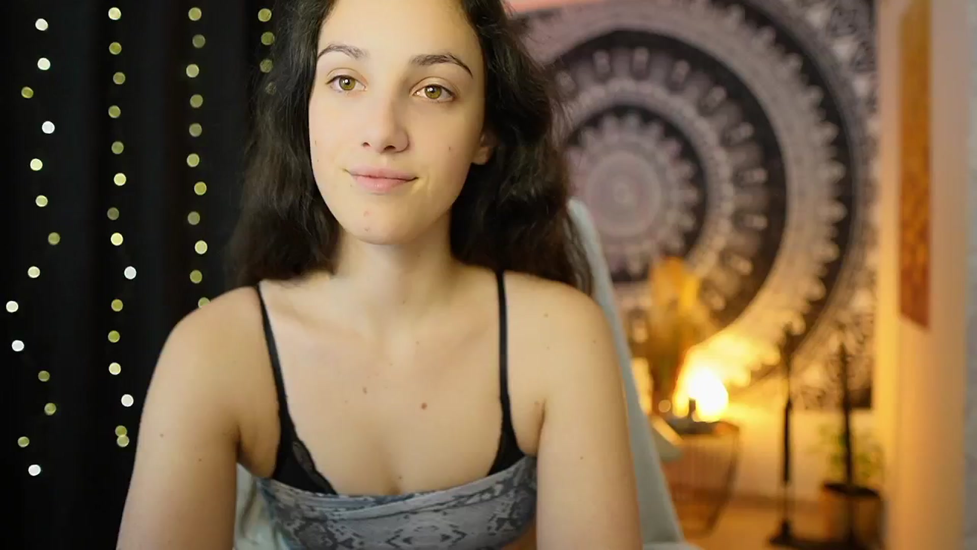 Gallery image thumbnail from Sophie_Rain18's myfreecams stream on, 05/09/2024, 12:22 image 4 of 20