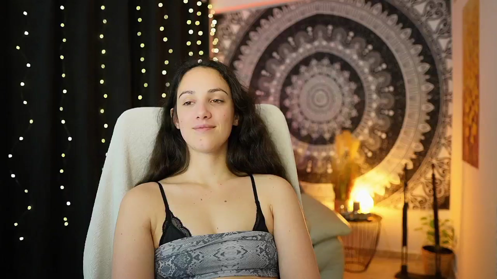 Gallery image thumbnail from Sophie_Rain18's myfreecams stream on, 05/09/2024, 12:22 image 7 of 20