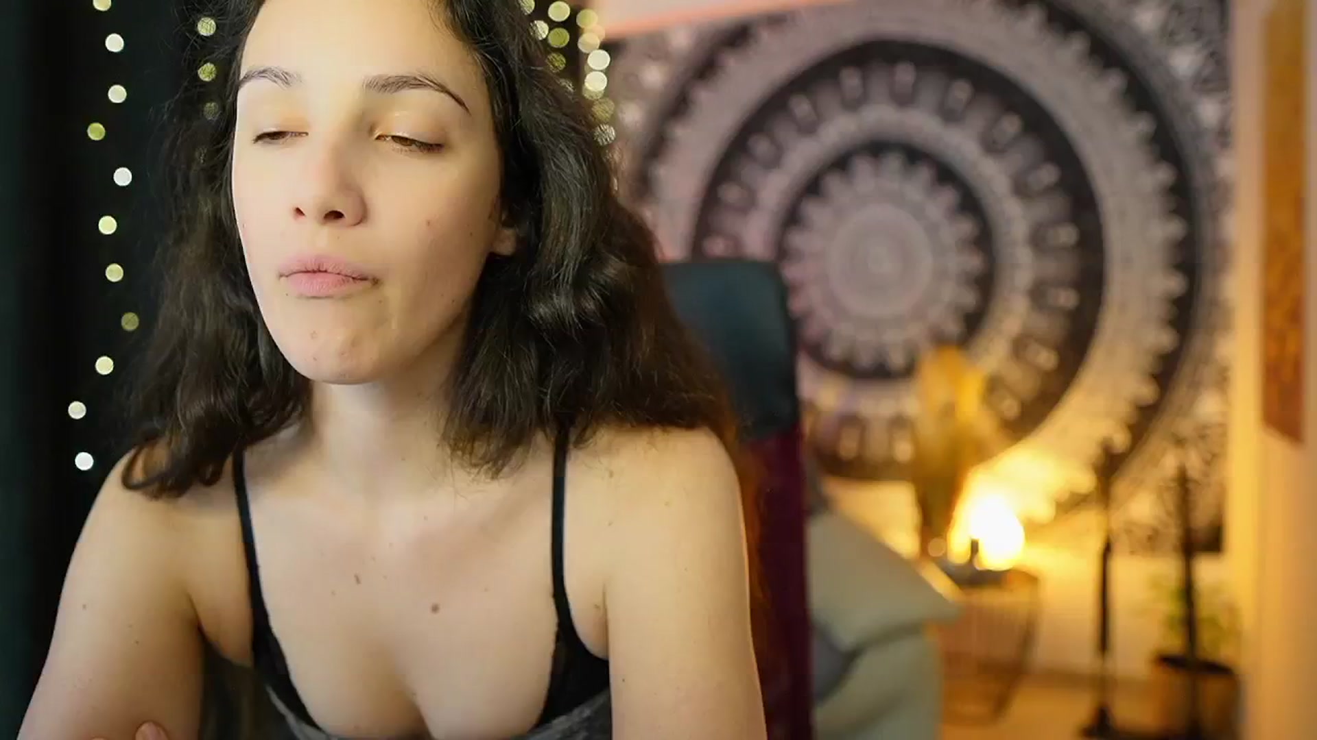 Gallery image thumbnail from Sophie_Rain18's myfreecams stream on, 05/09/2024, 12:43 image 13 of 20