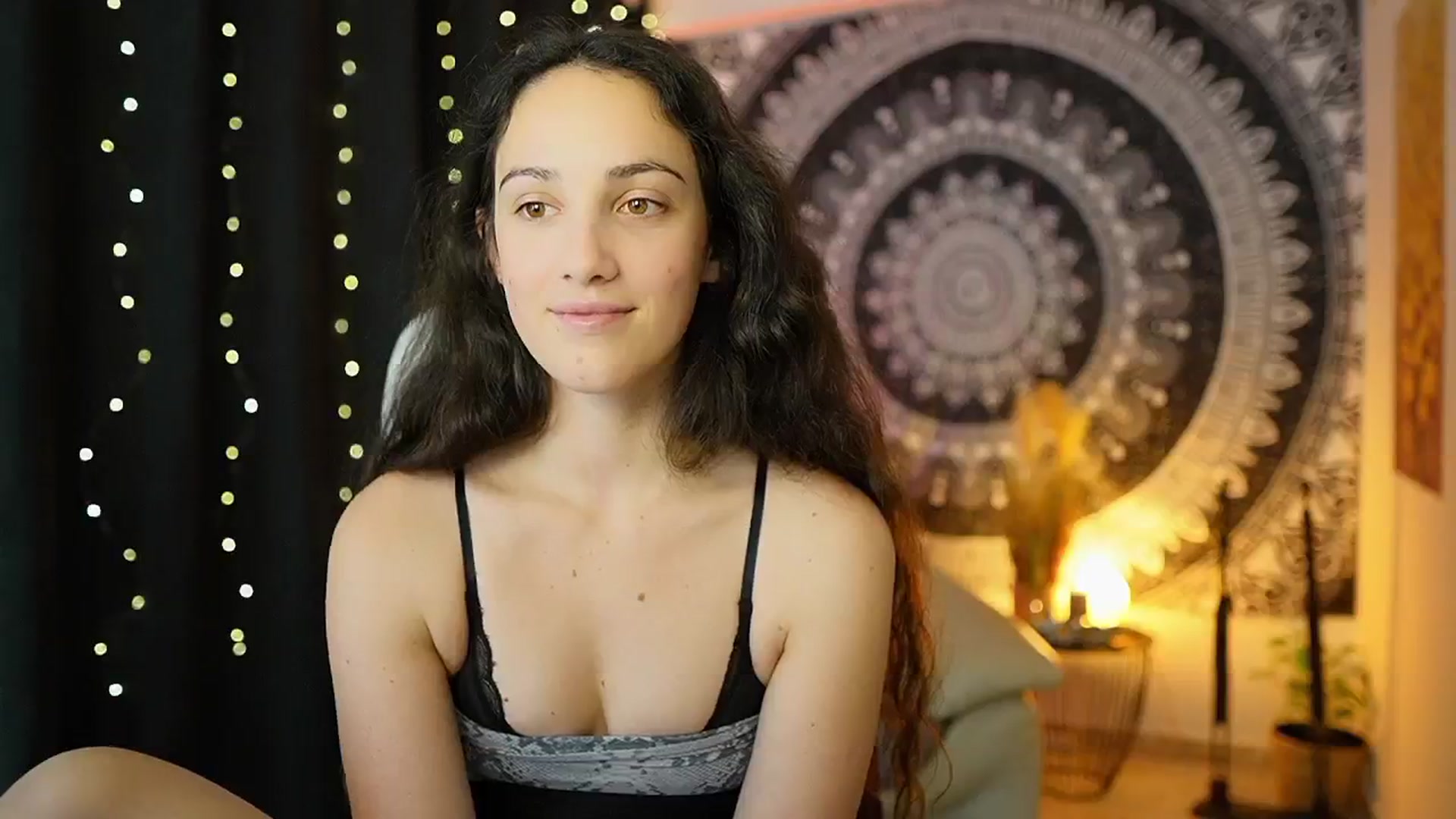 Gallery image thumbnail from Sophie_Rain18's myfreecams stream on, 05/09/2024, 12:43 image 6 of 20