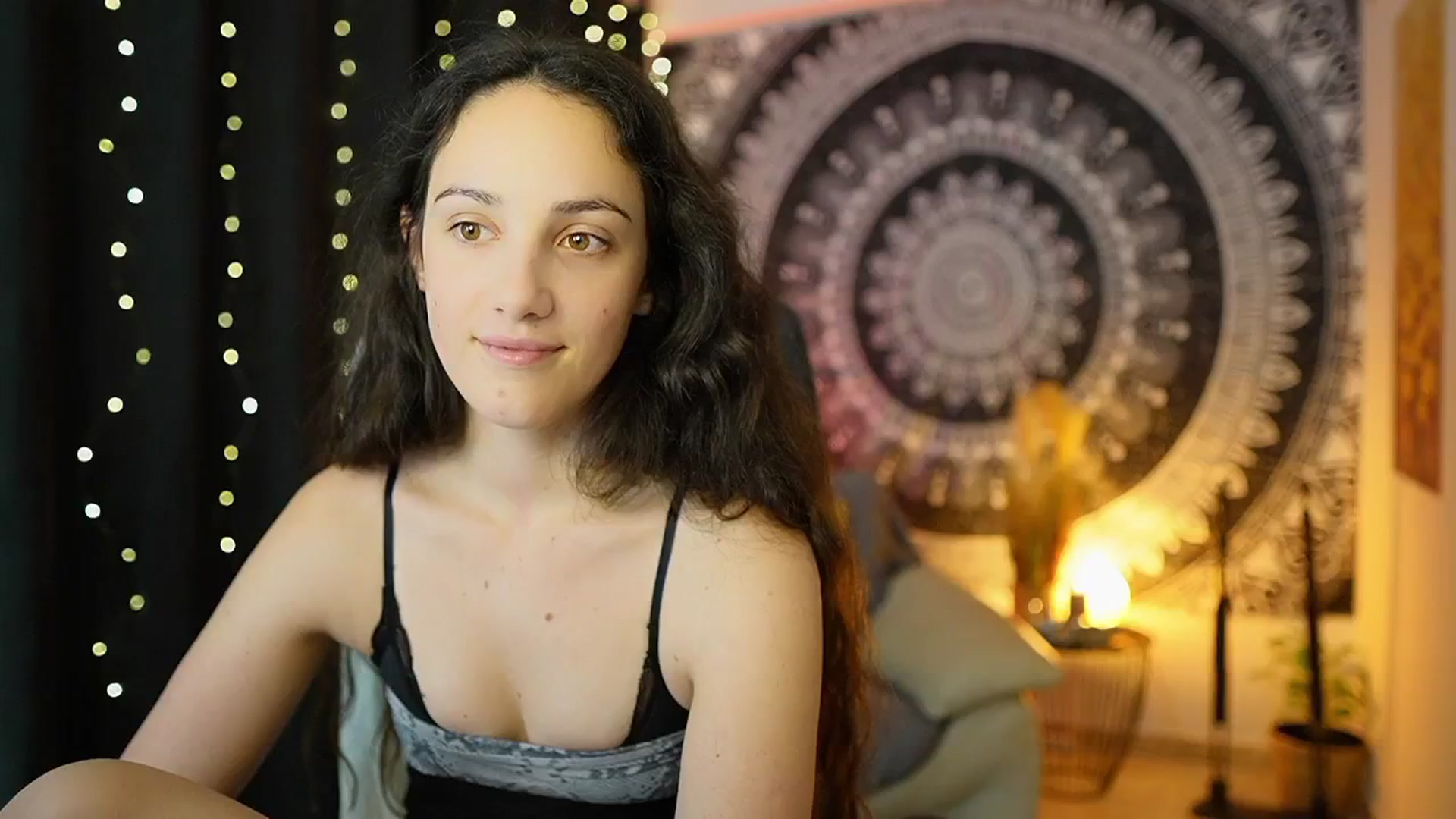 Gallery image thumbnail from Sophie_Rain18's myfreecams stream on, 05/09/2024, 12:43 image 5 of 20