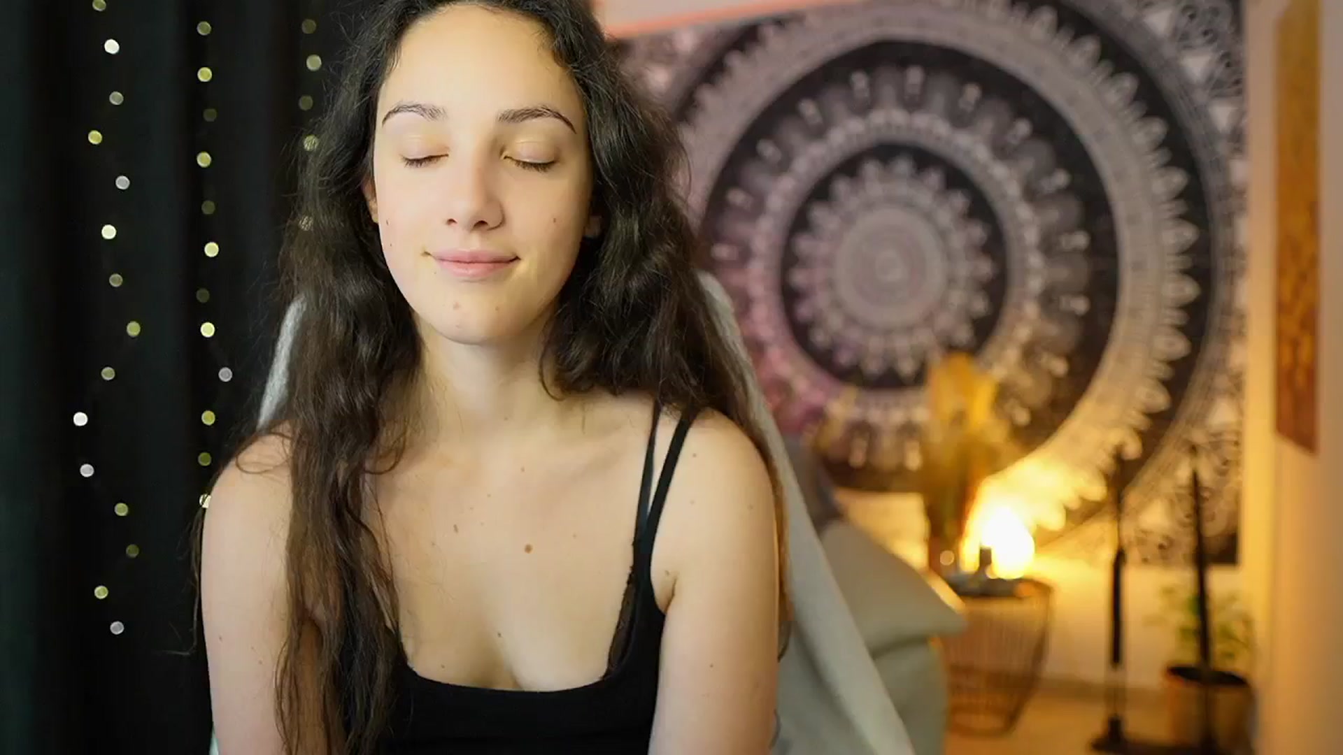 Gallery image thumbnail from Sophie_Rain18's myfreecams stream on, 05/10/2024, 10:02 image 14 of 20