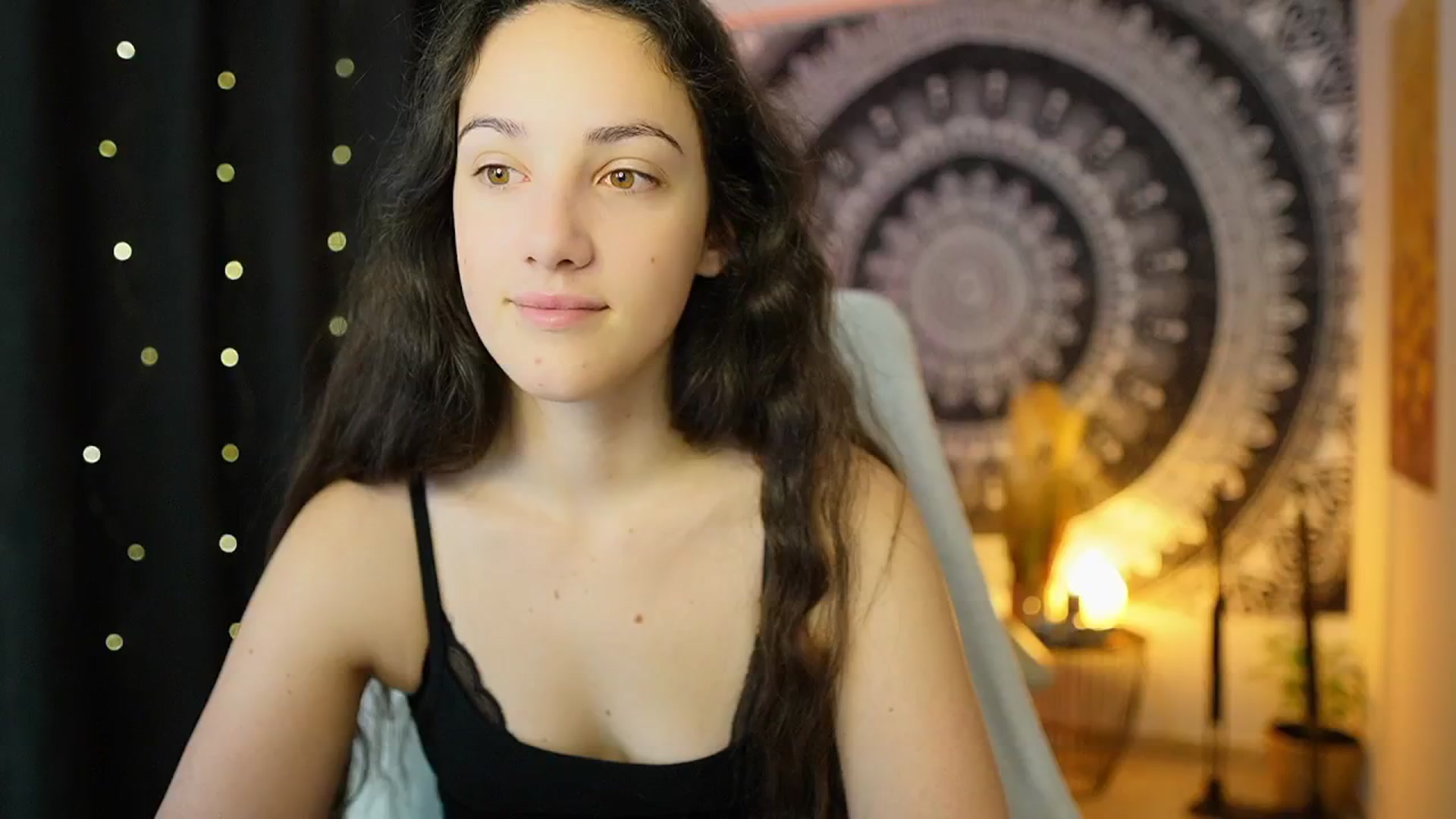 Gallery image thumbnail from Sophie_Rain18's myfreecams stream on, 05/10/2024, 10:02 image 8 of 20
